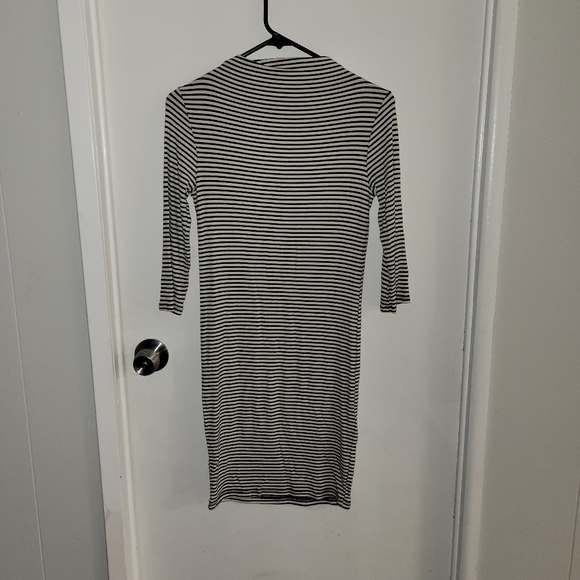 Forever 21 Dress - Picture 2 of 7